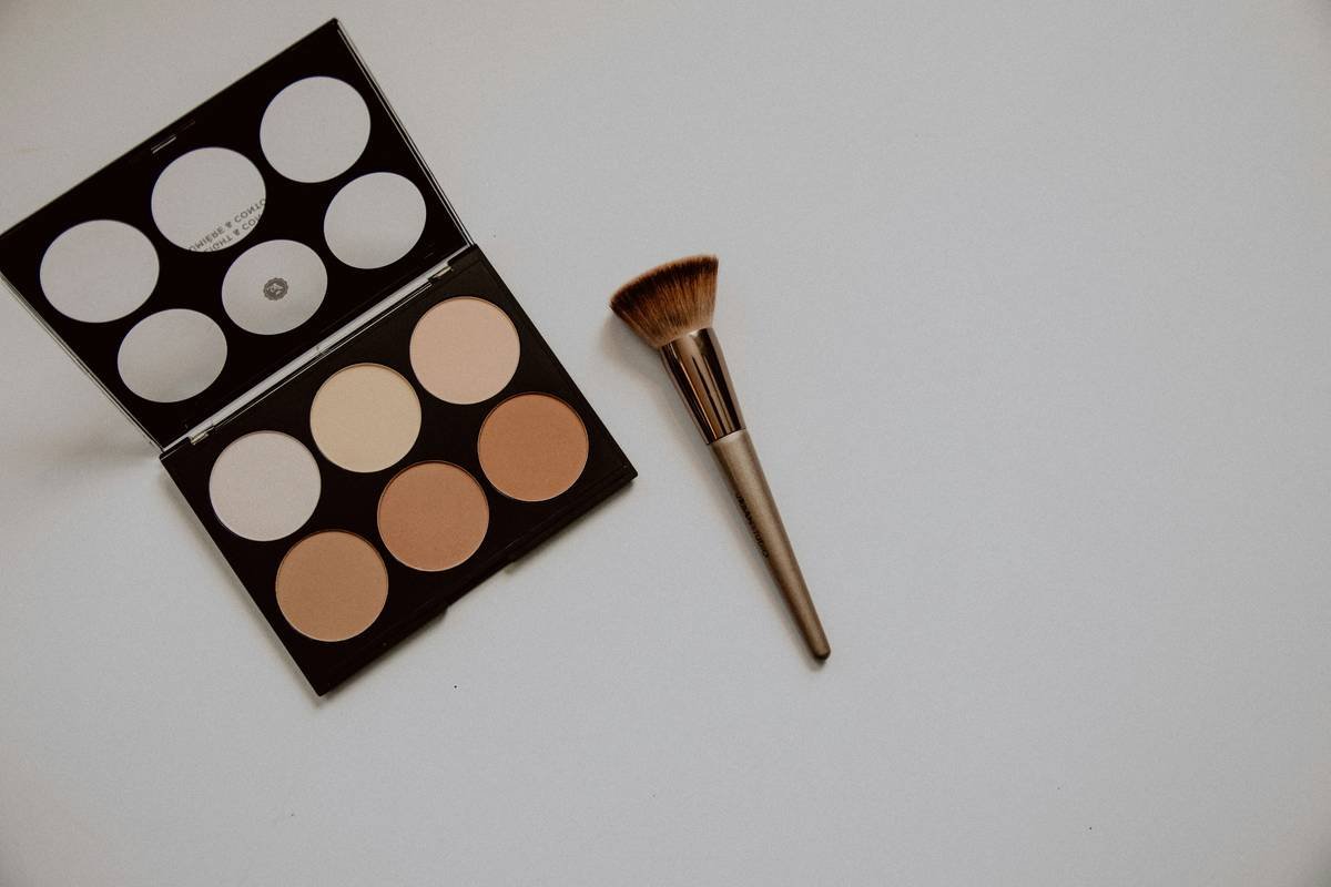 The Beauty Sponge Breakdown: Why Your Foundation Looks Patchy (And How to Fix It)