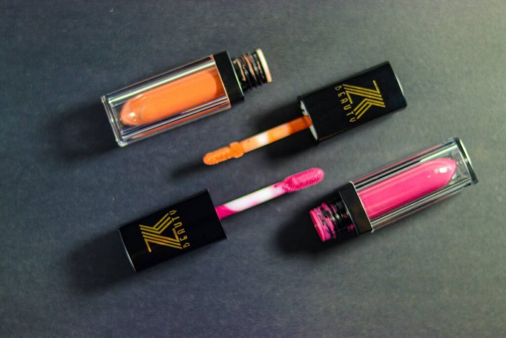 The Ultimate Guide to Choosing the Right Makeup Application Tool for Flawless Finish