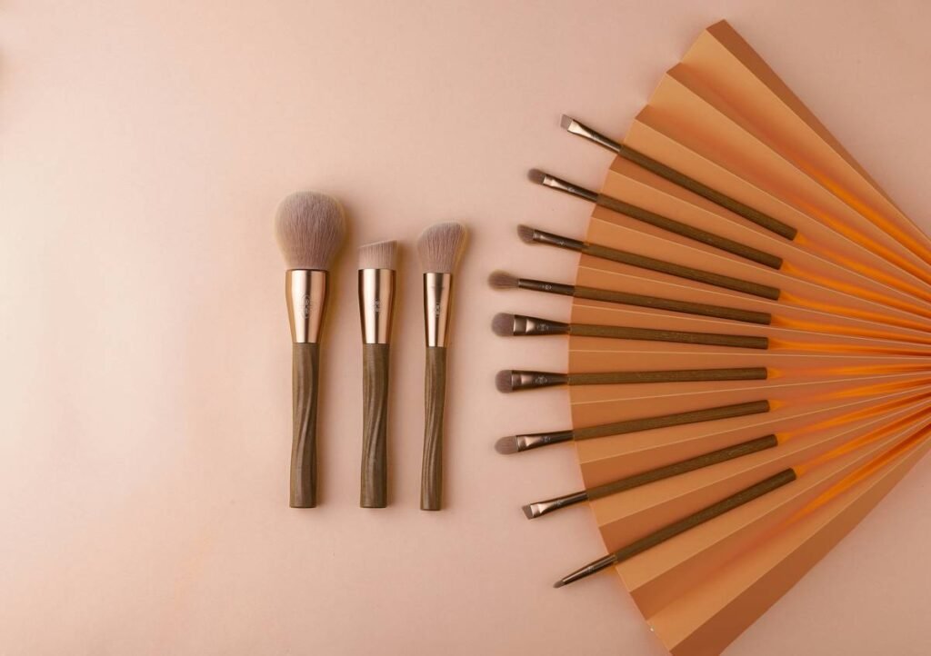 Why Your Makeup Looks Cakey (And How a Cosmetic Applicator Fixes It Instantly)