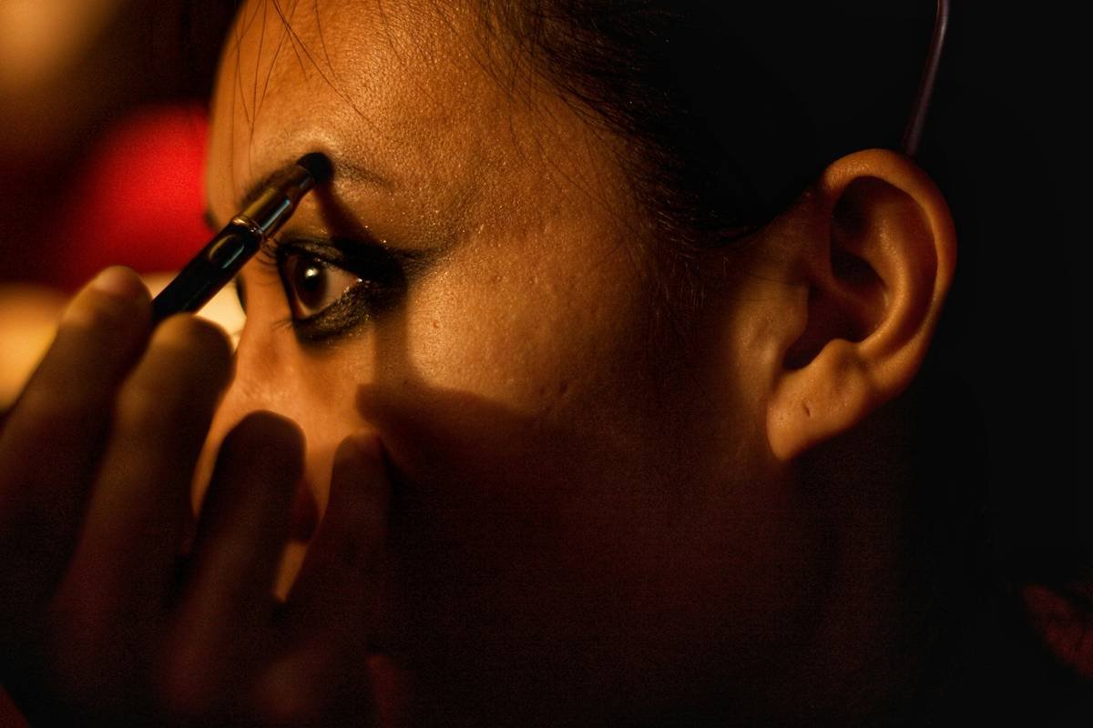 The Ultimate Guide to Choosing and Using an Eyebrow Applicator Like a Pro