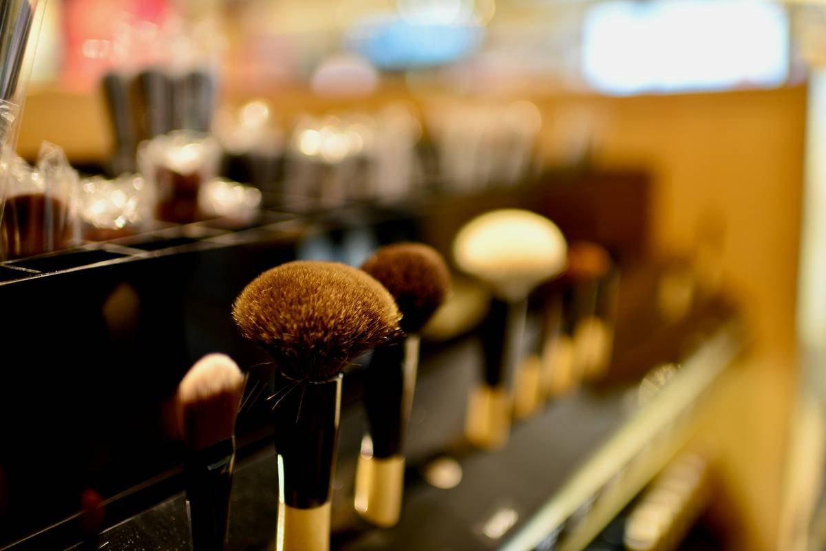The Ultimate Guide to Choosing the Best Concealer Applicator for Flawless Coverage