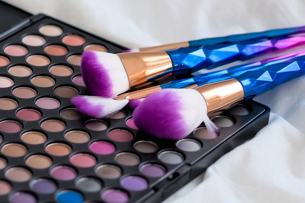 Why Your Makeup Foundation Sponge Is Ruining Your Base (And How to Fix It)