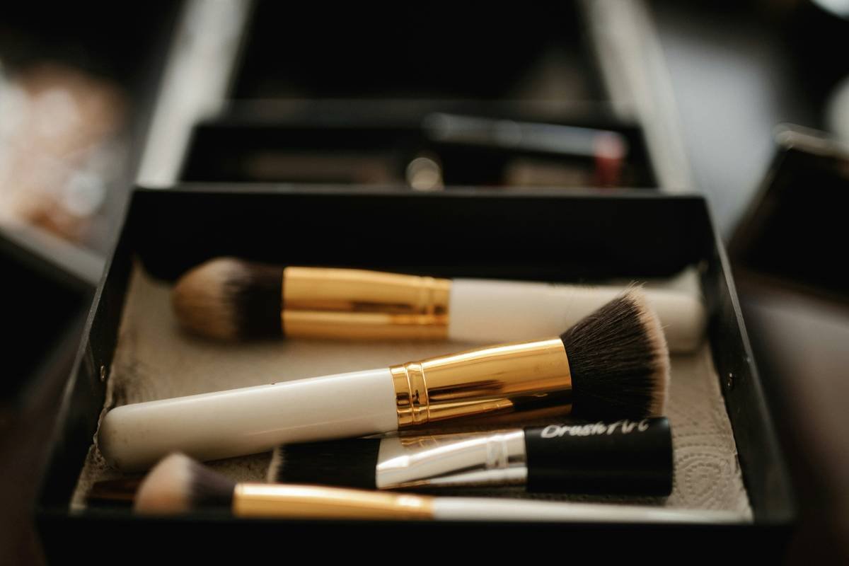 Why Your Makeup Precision Applicator Is the Secret Weapon You’ve Been Sleeping On